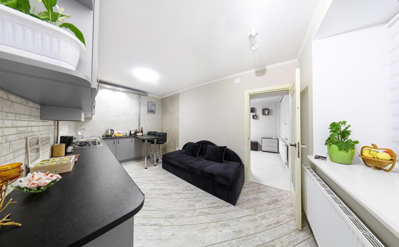 Joy Box Apartments Leopoli Esterno foto