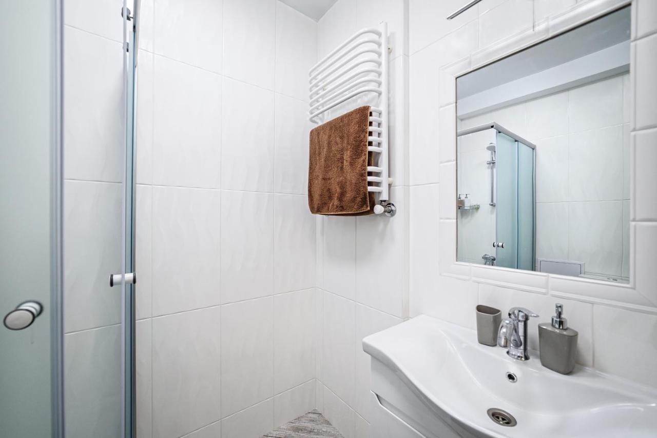 Joy Box Apartments Leopoli Esterno foto