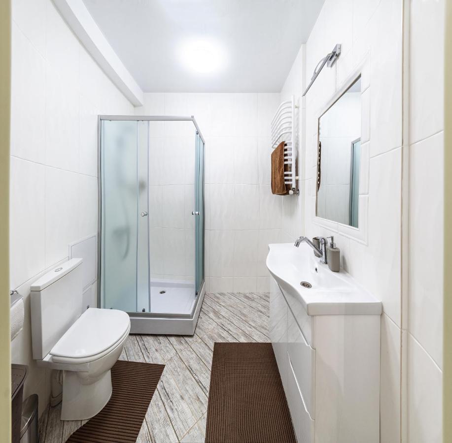 Joy Box Apartments Leopoli Esterno foto